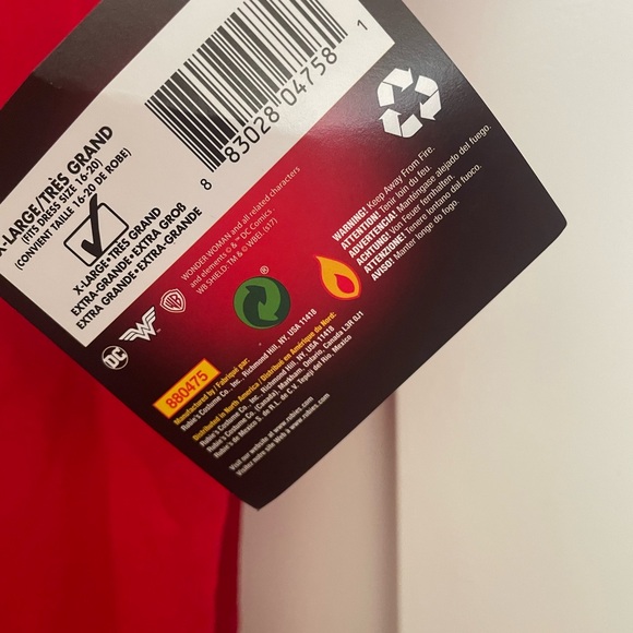 Wonder Woman shirt - Picture 5 of 6